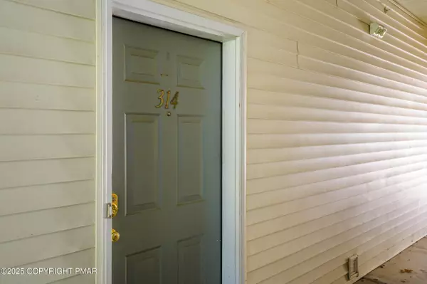 Easton, PA 18042,314 Waterford TER