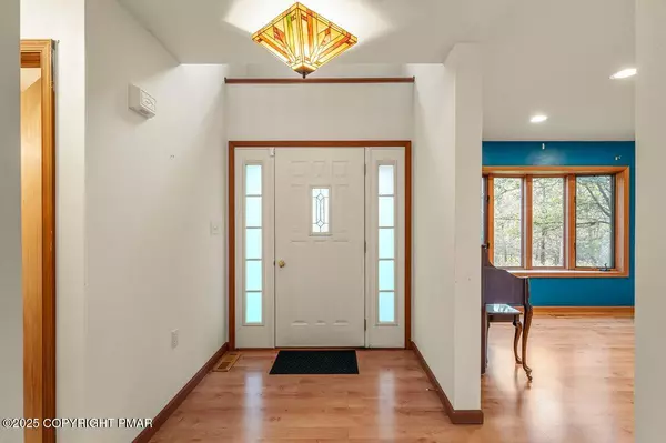 Tannersville, PA 18372,3245 Mountain View DR