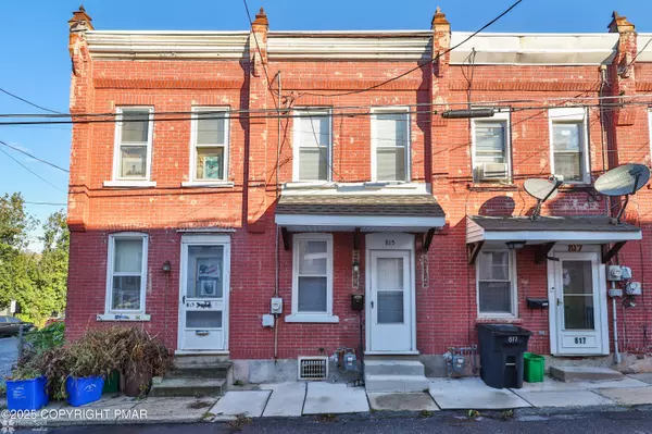Bethlehem, PA 18015,815 Laufer ST
