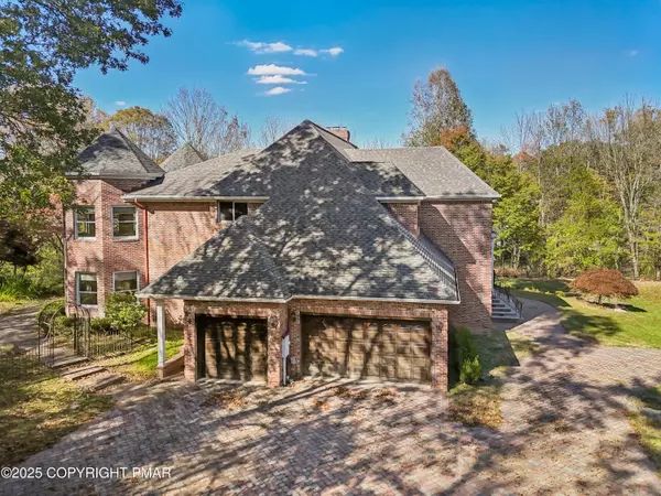 East Stroudsburg, PA 18302,441 Hidden Lake DR