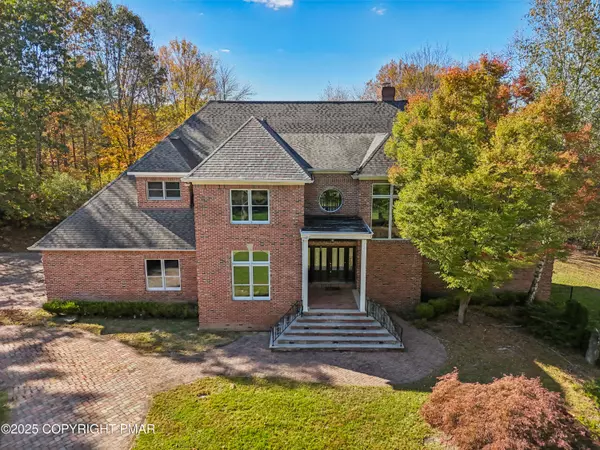 East Stroudsburg, PA 18302,441 Hidden Lake DR