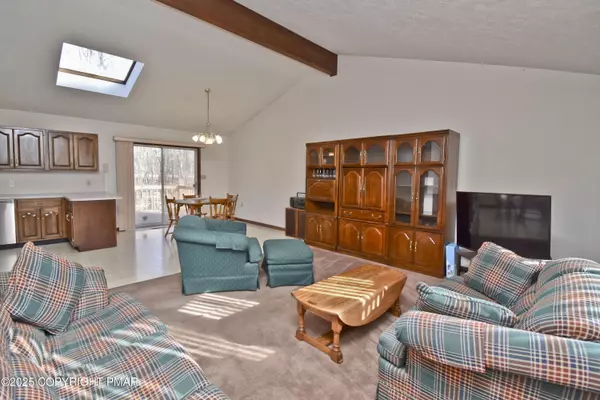 East Stroudsburg, PA 18301,8212 Pine Grove DR