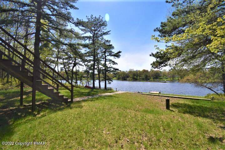 Long Pond, PA 18334,121 Crystal DR