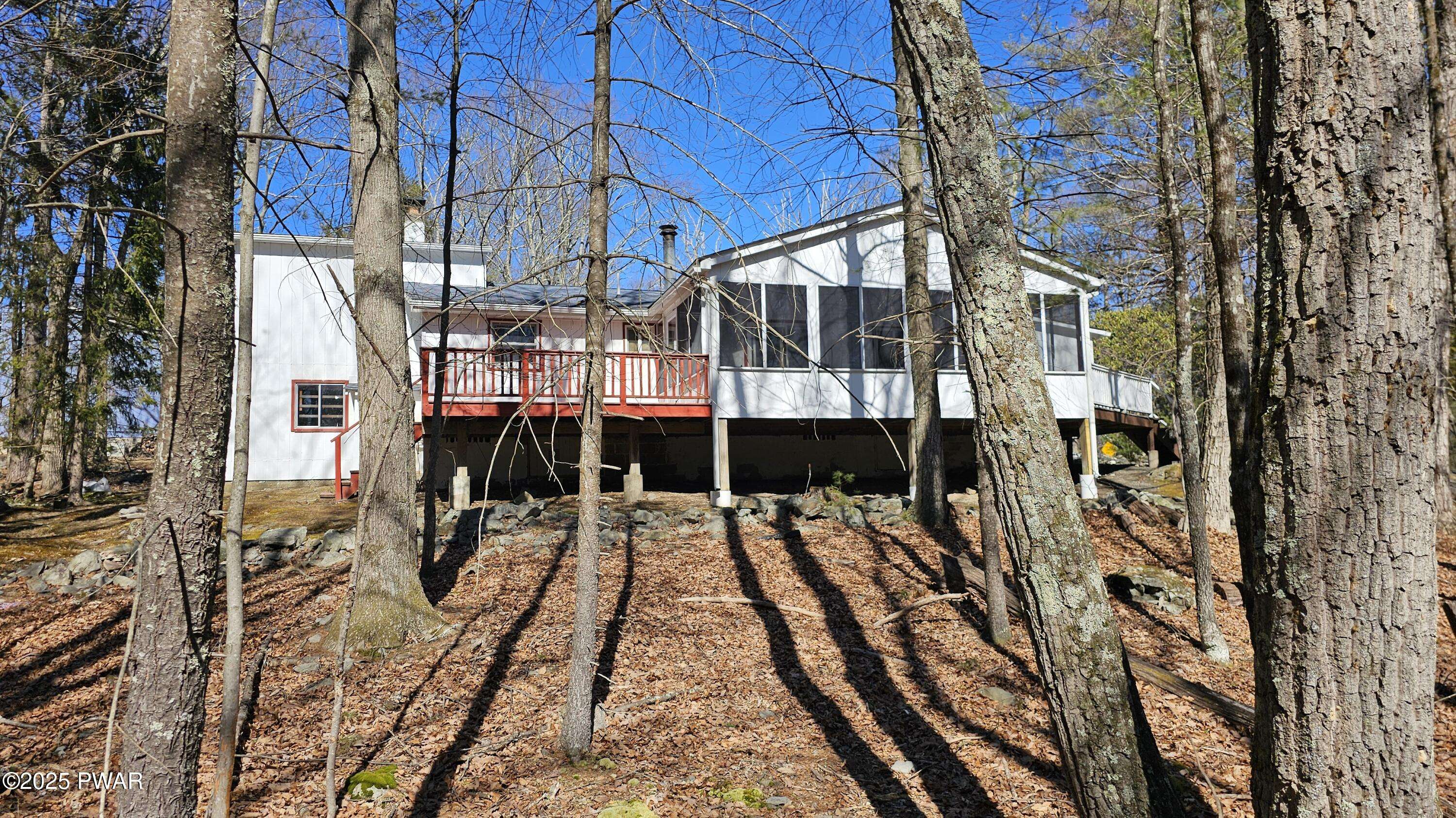 Dingmans Ferry, PA 18328,103 Holly LN