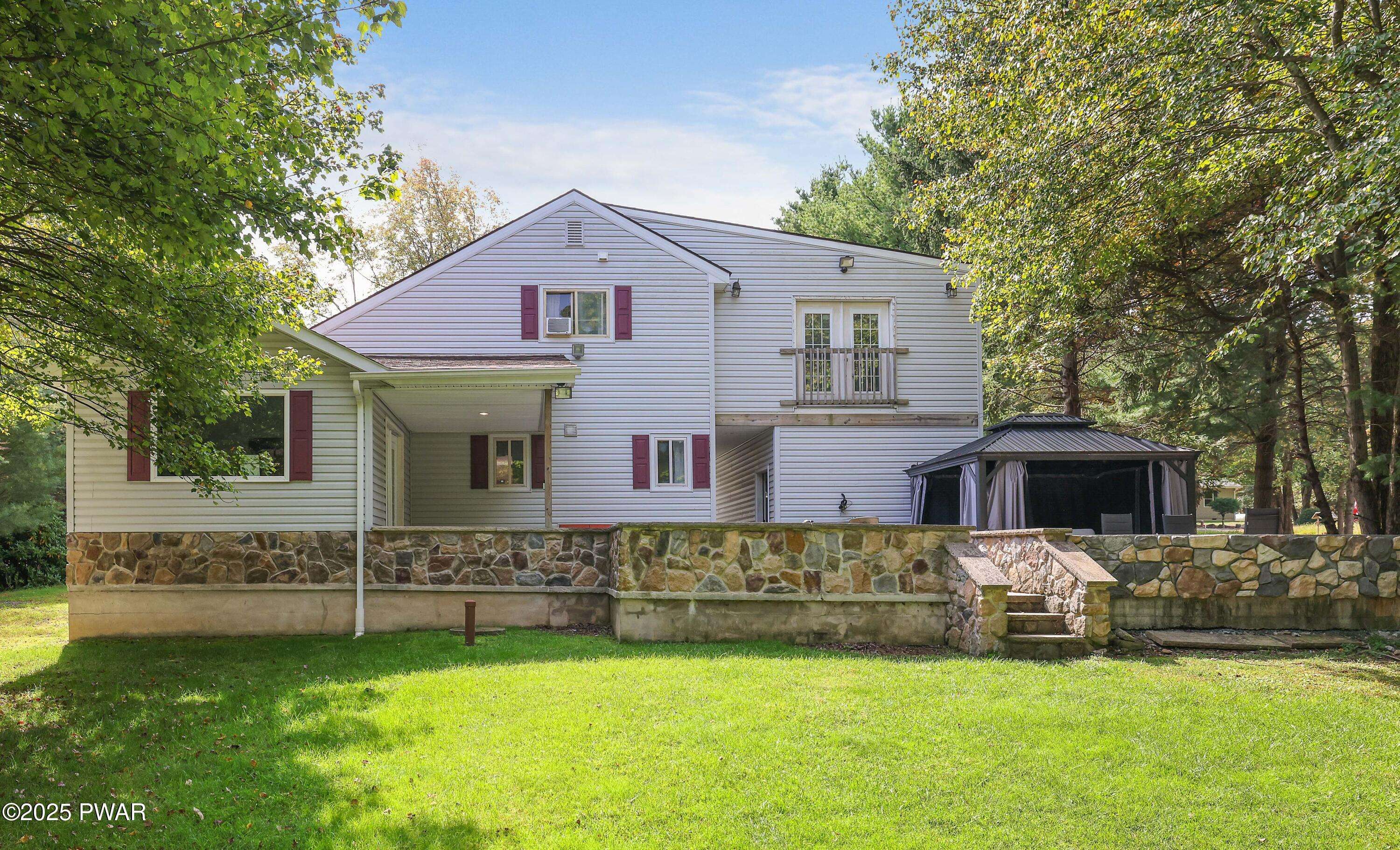 61 Chapman CIR, Albrightsville, PA 18210