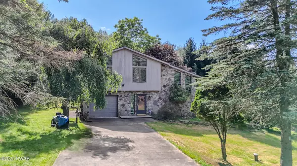 20 Clemen V Muller ST,  Beach Lake,  PA 18405