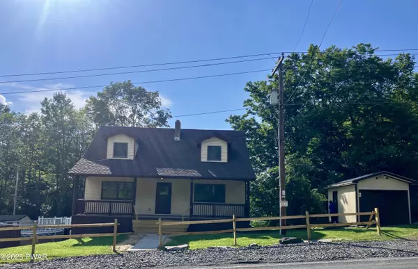 273 Hamlin Highway HWY, Moscow, PA 18444