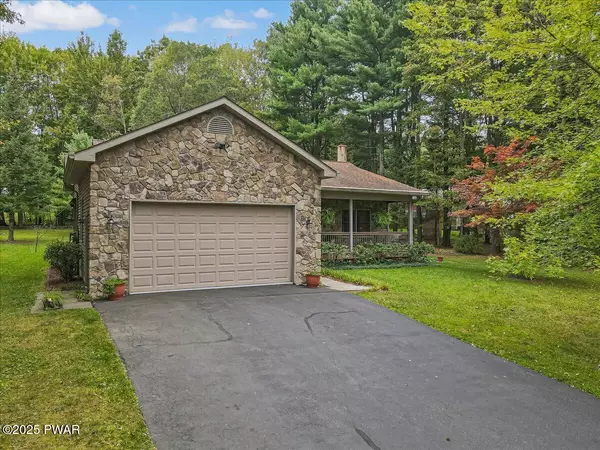 99 Aspen Ridge RDG,  Hawley,  PA 18428