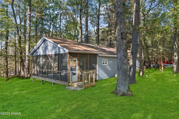 108 Hickory RD,  Dingmans Ferry,  PA 18328