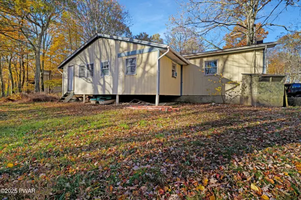 Dingmans Ferry, PA 18328,229 Lake Forest DR