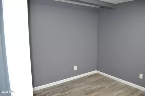 Waymart, PA 18472,25 Lizzy LN