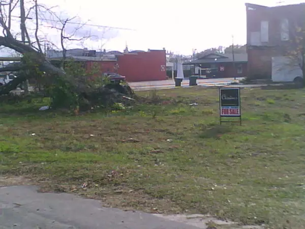 Jesup, GA 31545,217 Broad Street