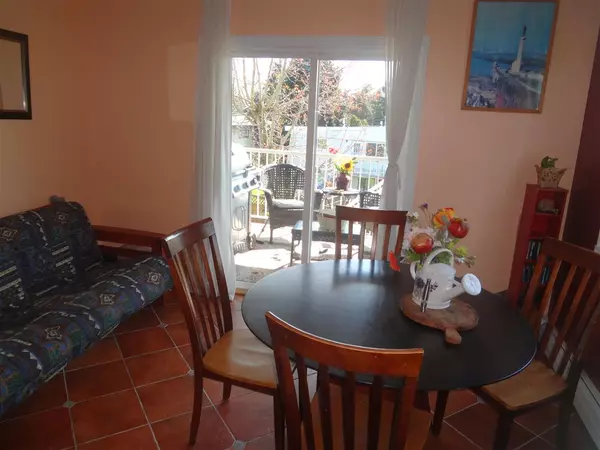 7280 15th AVE Burnaby, BC V3N 4Z7