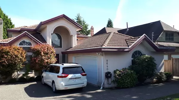 8640 No 2 RD Richmond, BC V7C 3M5