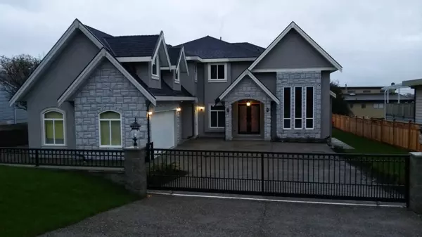 704 Quadling AVE, Coquitlam, BC V3K 1Z8