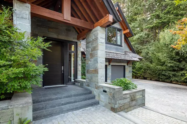 Whistler, BC V8E 0C5,6483 Balsam WAY