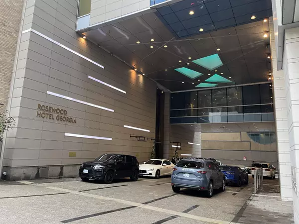 Vancouver, BC V6C 0B5,667 Howe ST #3504