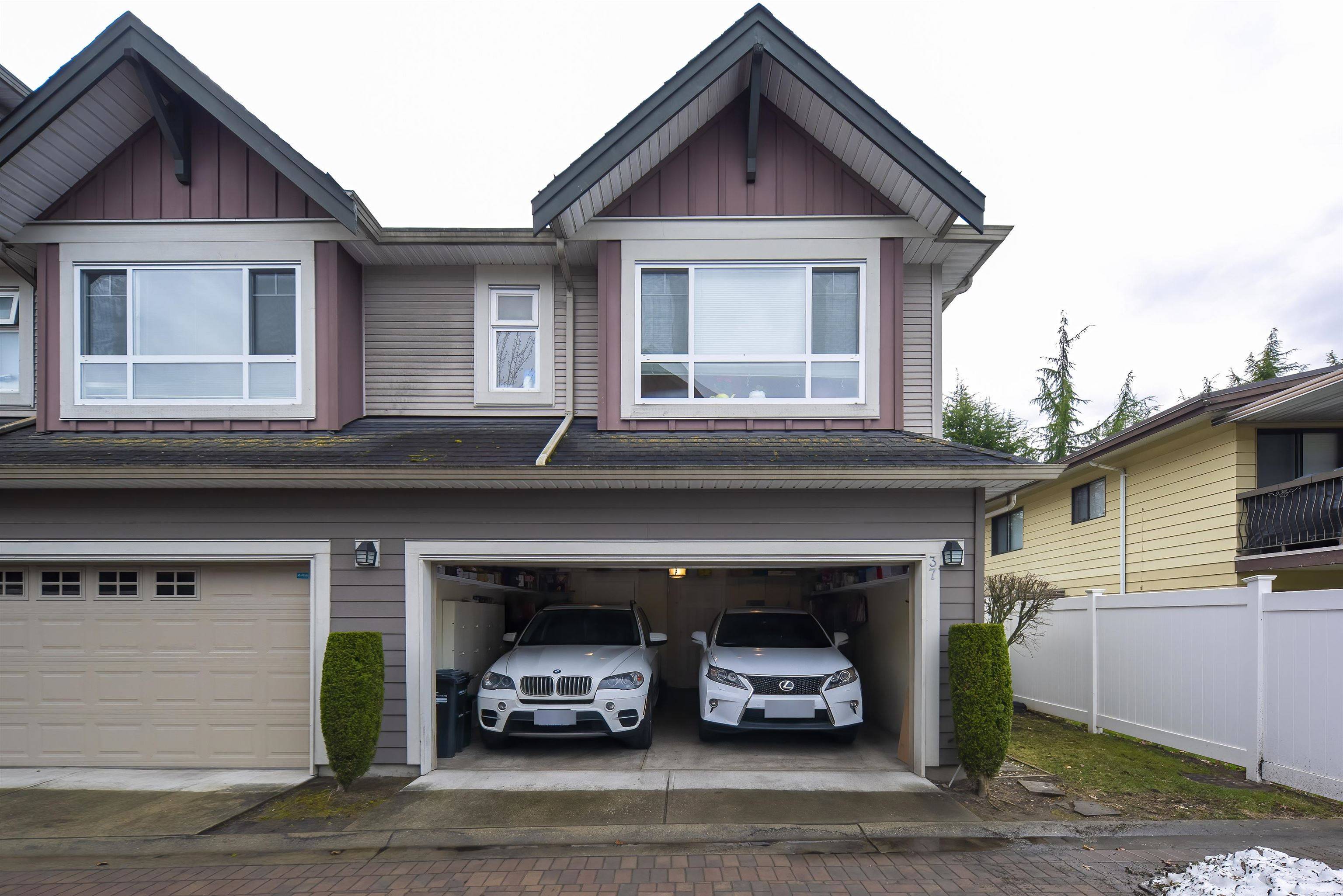 Richmond, BC V7A 1N8,11393 Steveston HWY #37