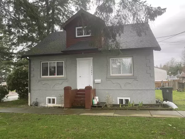 13697 Grosvenor RD, Surrey, BC V3R 5E3