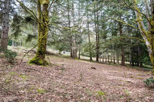 Mayne Island, BC V0N 2J2,548 Dalton DR