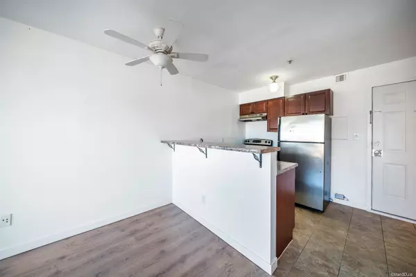 Vancouver, BC V5R 4H6,5520 Joyce ST #304