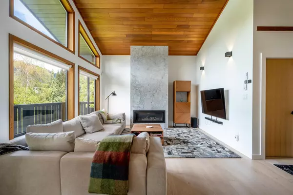 Whistler, BC V8E 0E3,7206 Fitzsimmons Road North
