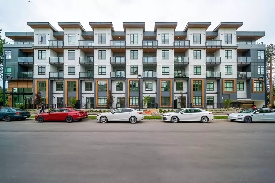 13968 Laurel DR #520, Surrey, BC V3T 0S9
