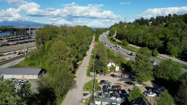 Surrey, BC V3R 2V4,13858 117 AVE