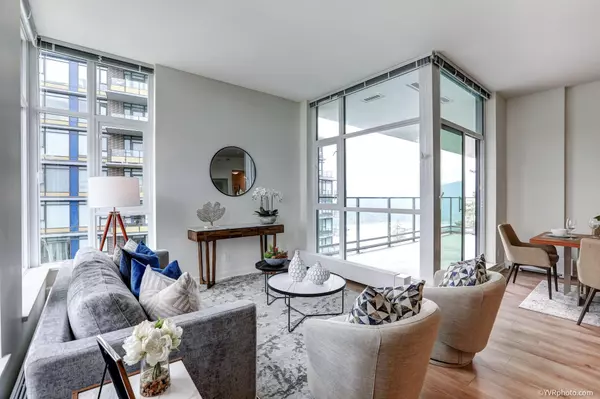 Burnaby, BC V5A 4Y8,8940 University CRES #1302