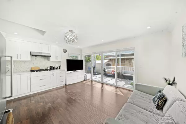 Surrey, BC V3X 2H5,13032 61 AVE