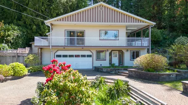 Halfmoon Bay, BC V7Z 1B3,5667 Rutherford RD