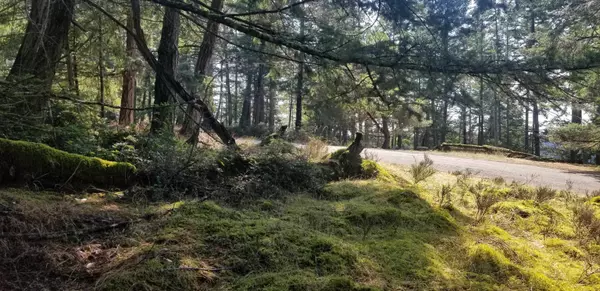 278 Laura Point RD Mayne Island, BC V0N 2J1