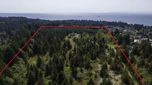 Sechelt, BC V7Z 0G4,4860 Skylark RD