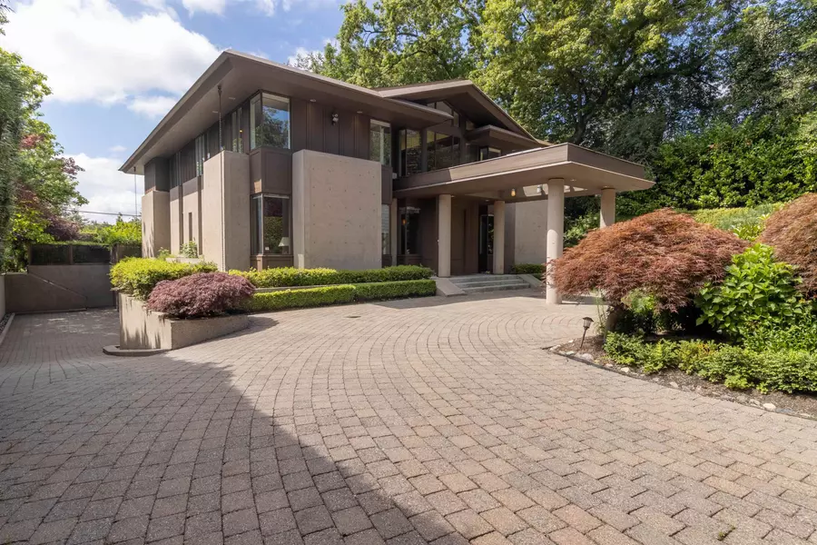 1178 Laurier AVE, Vancouver, BC V6H 1Y5