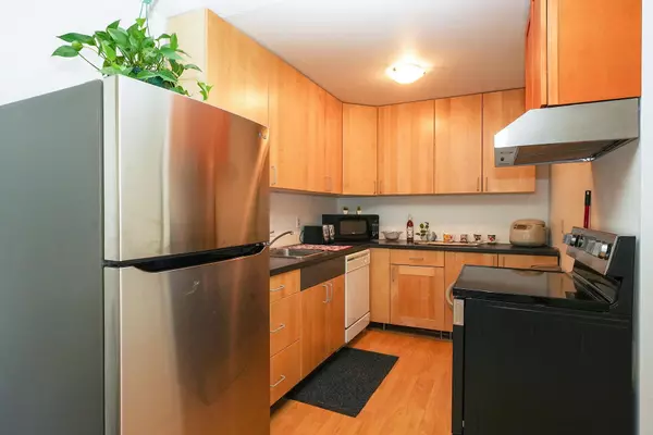 7240 Lindsay RD #310 Richmond, BC V7C 3M6