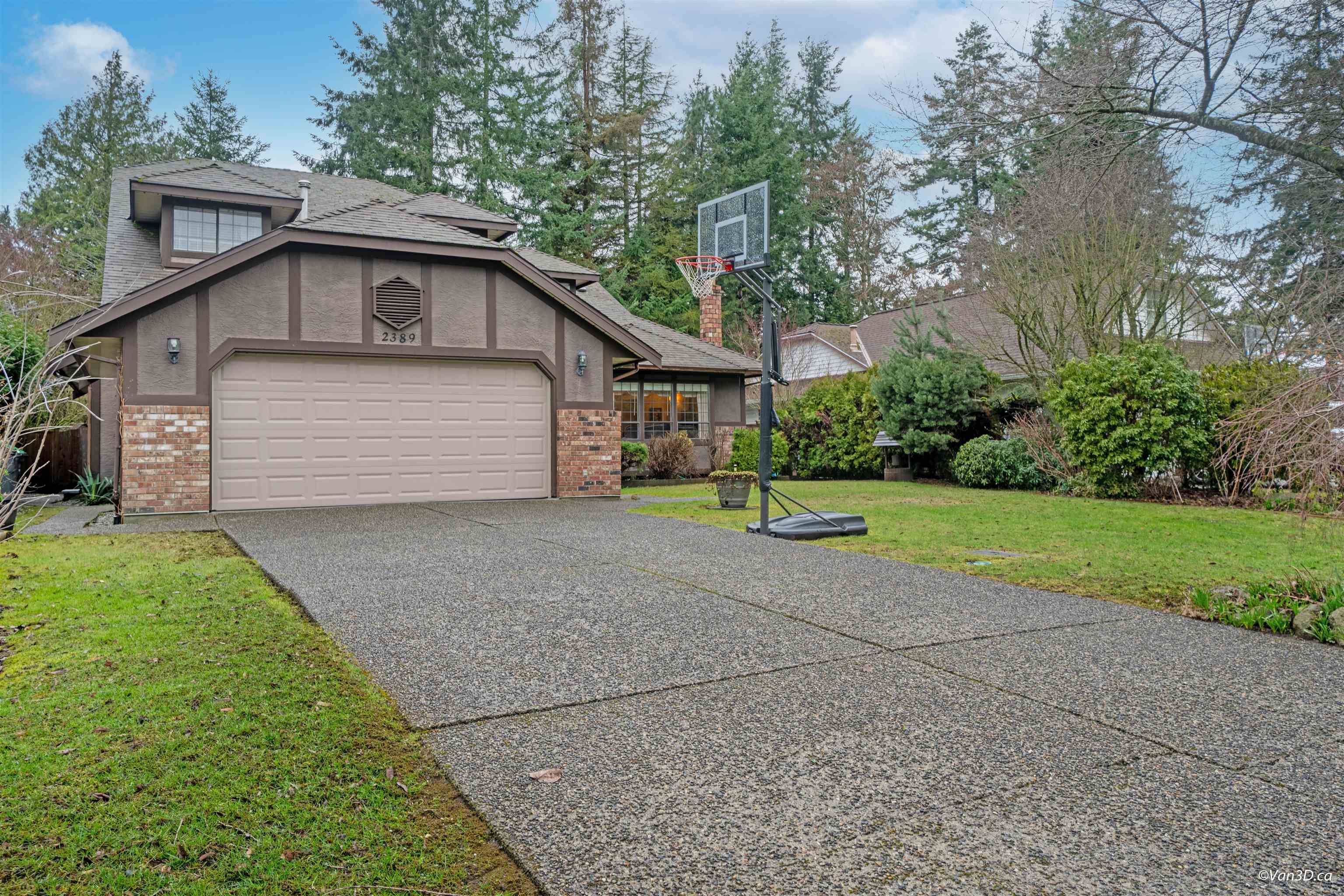 2389 150b ST, Surrey, BC V4A 8B1