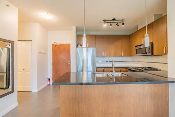 Surrey, BC V3Z 5K3,15988 26 AVE #416