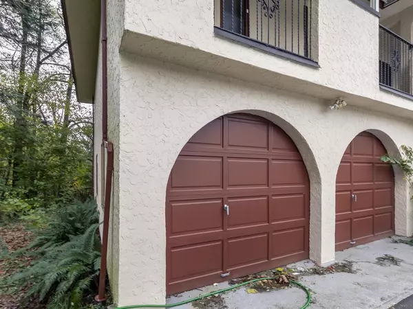 Mission, BC V2V 5A9,32389 Chickadee AVE