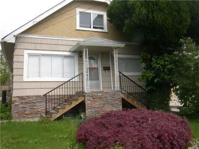 1201 Thomas AVE, Coquitlam, BC V3K 2L1