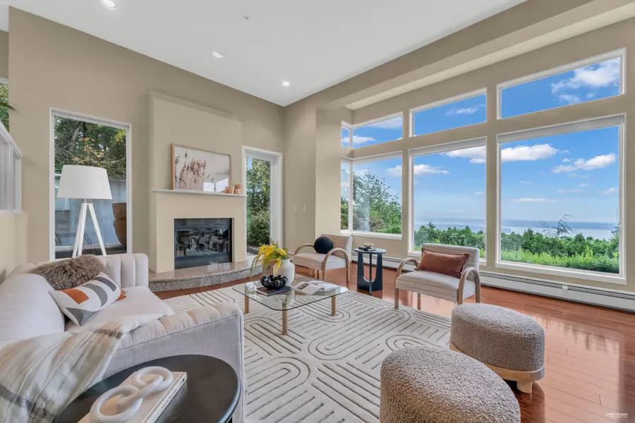 2617 Westhill WAY, West Vancouver, BC V7S 3G9