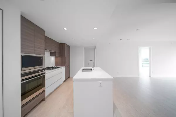 Richmond, BC V6Y 0L3,6833 Buswell ST #1007