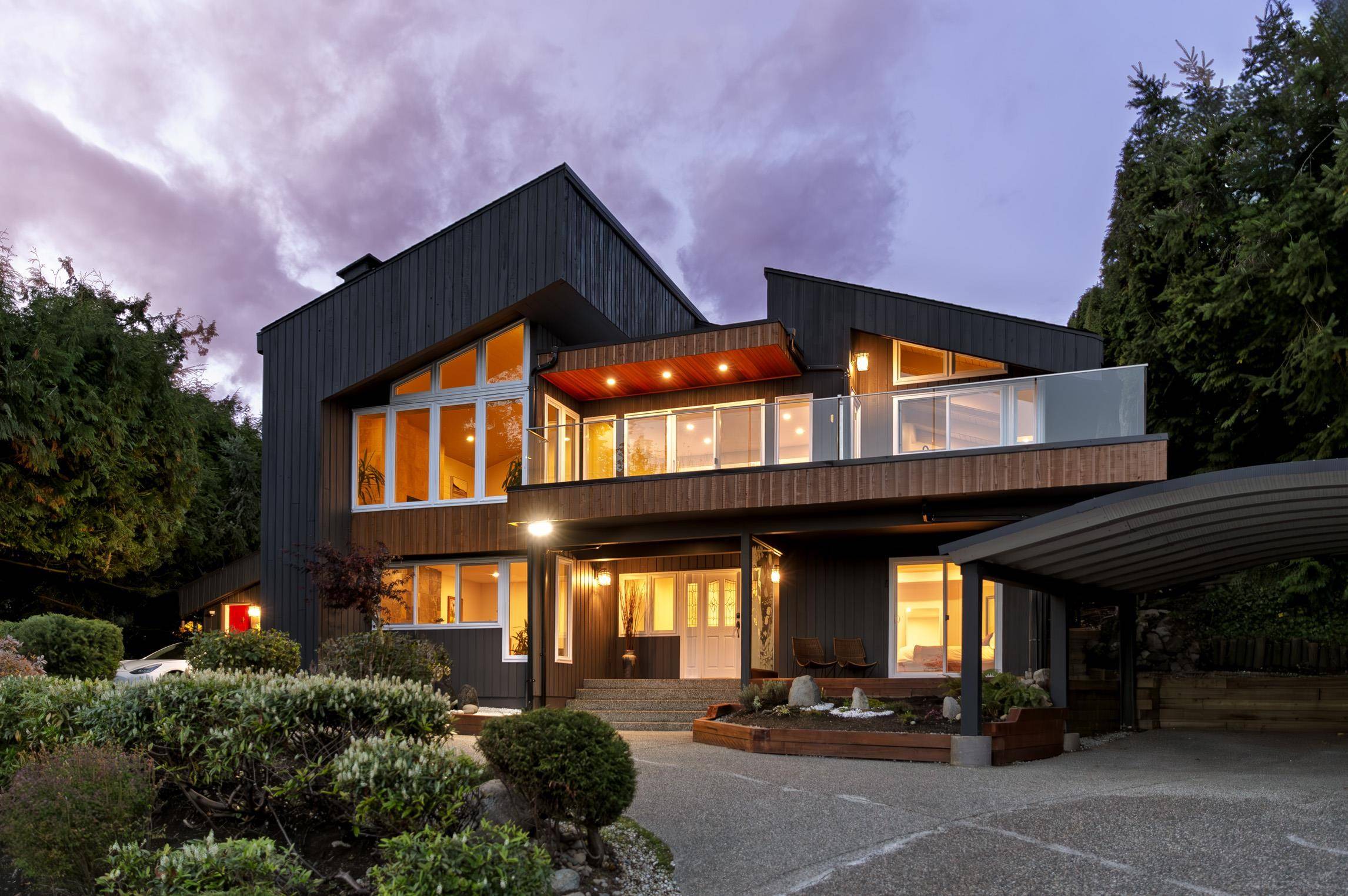 West Vancouver, BC V7S 2M7,1361 Camridge RD