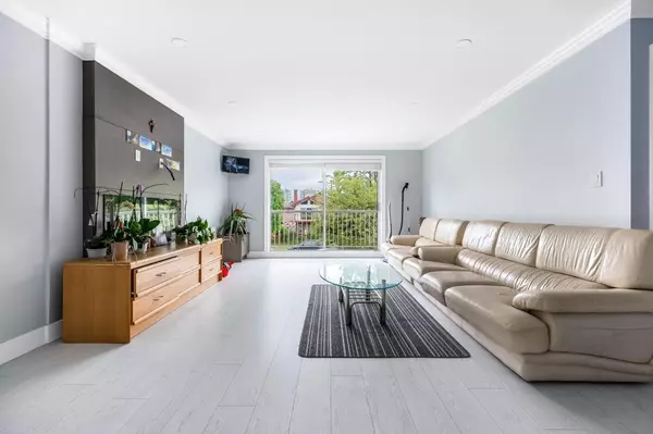 Vancouver, BC V5P 1B1,2236 E 34th AVE