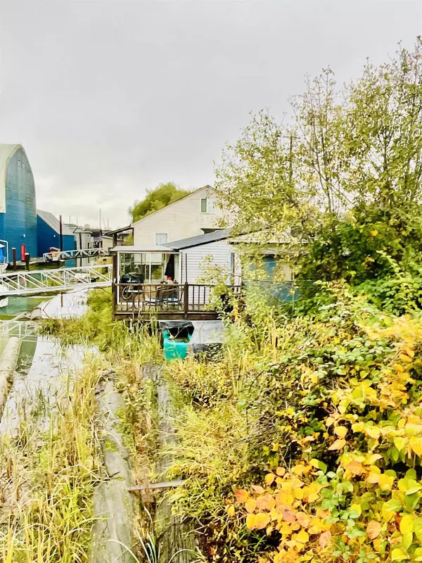 Richmond, BC V6V 1E1,23160 Dyke RD