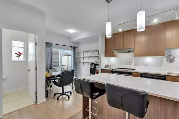 Abbotsford, BC V2T 0G9,32633 Simon AVE #22