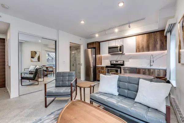 Vancouver, BC V6E 1H1,1170 Barclay Street #105