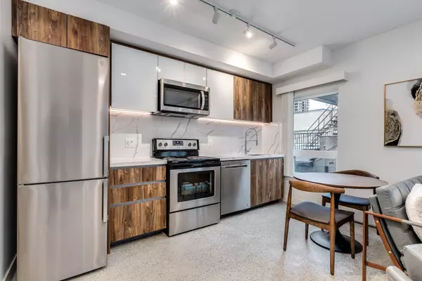 Vancouver, BC V6E 1H1,1170 Barclay Street #105