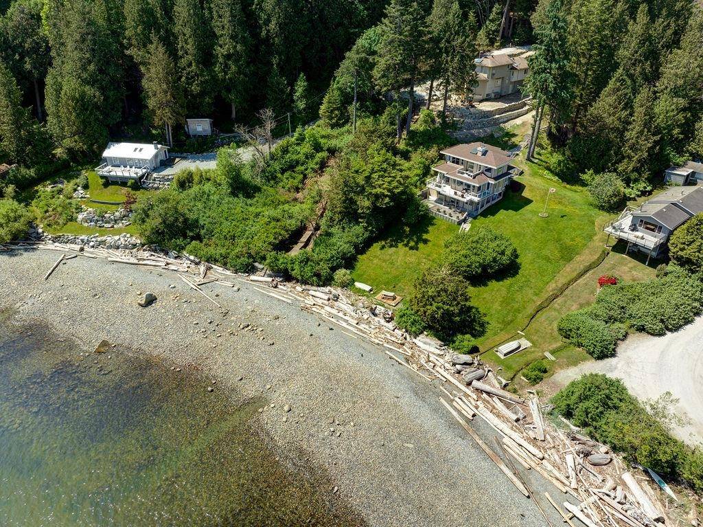 7659 Redrooffs RD, Halfmoon Bay, BC V0N 1Y1