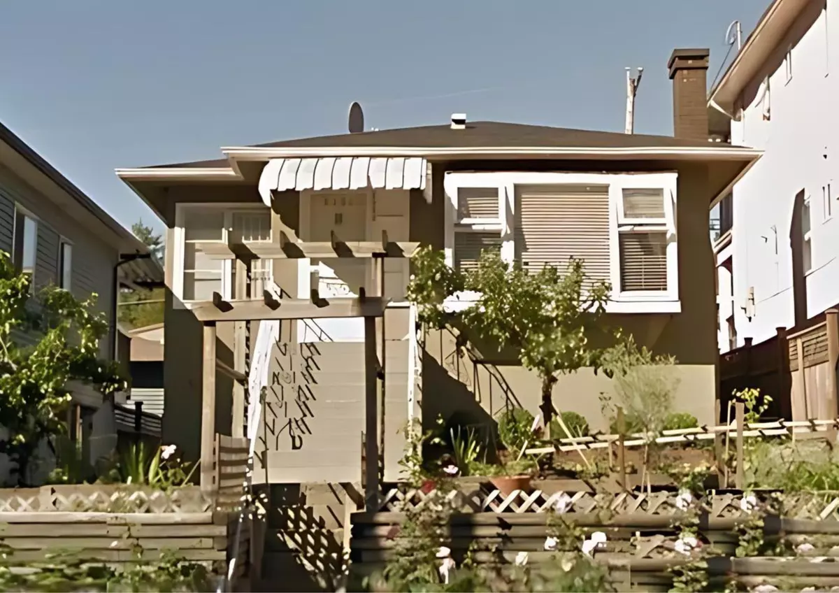 Vancouver, BC V5R 5G8,2353 Kingsway