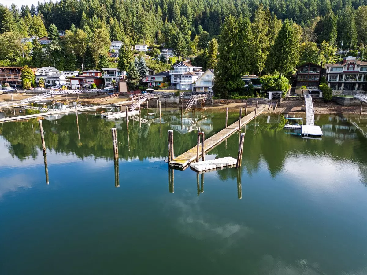 Port Moody, BC V3H 3A6,860 Alderside RD